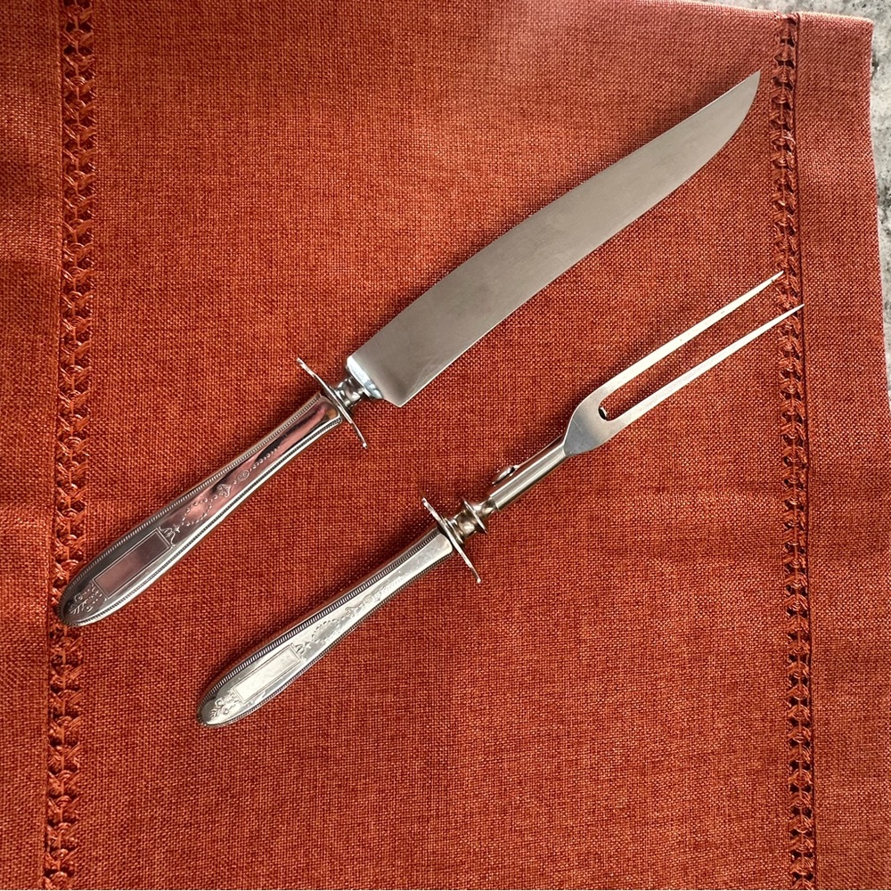 Oneida Grosvenor 1921 Vintage Silver Plate Carving Knife and Fork Set